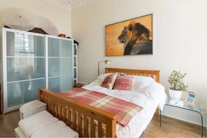 Bedroom- click for photo gallery